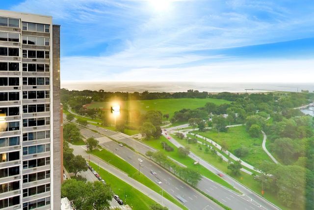 4250 N Marine Drive 2505, Chicago, IL 60613