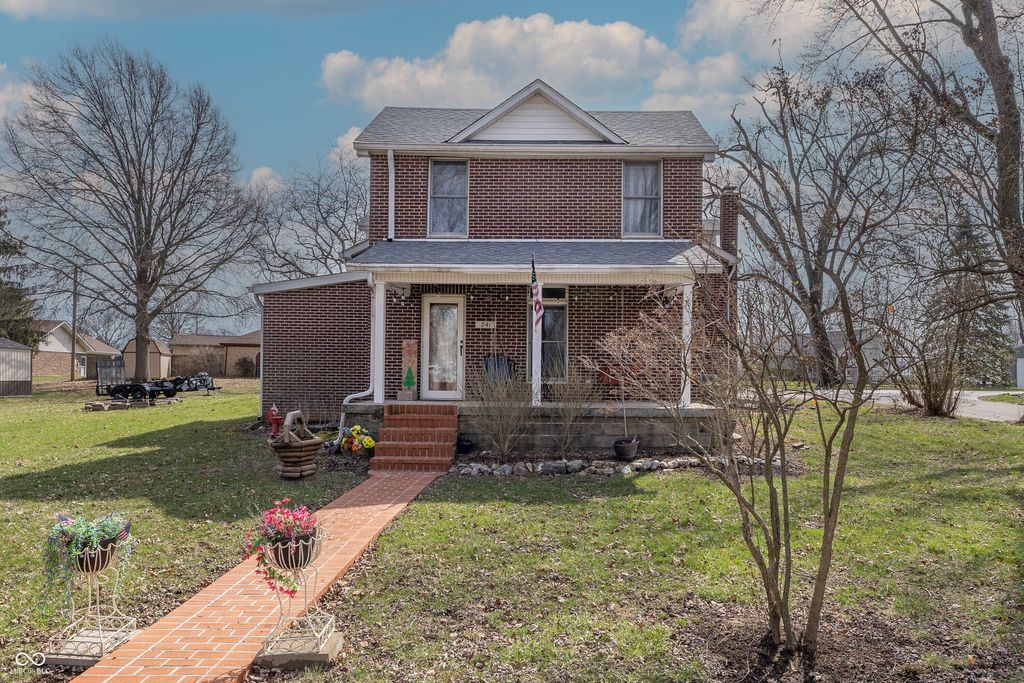 241 S Walnut Street, Jamestown, IN 46147