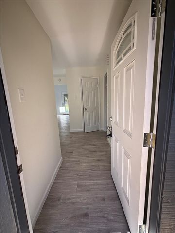 18746 Mink Lake Drive, Magnolia, TX 77355