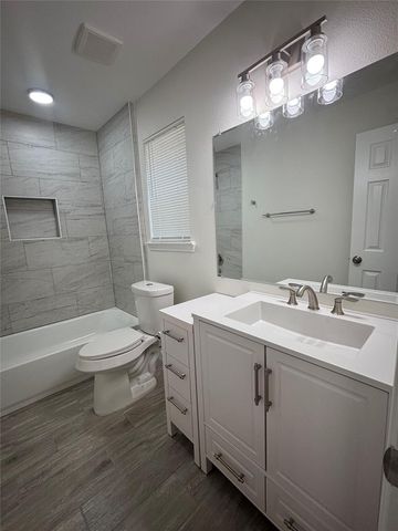 18746 Mink Lake Drive, Magnolia, TX 77355