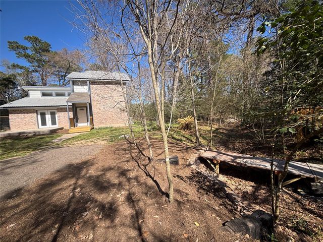 18746 Mink Lake Drive, Magnolia, TX 77355