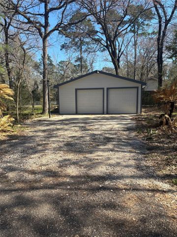 18746 Mink Lake Drive, Magnolia, TX 77355