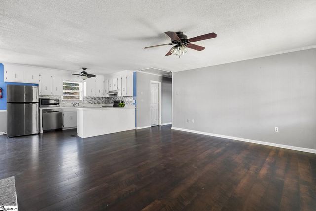 105 Meadowbrook Drive, Anderson, SC 29626