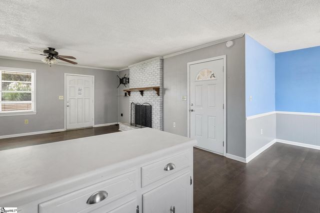 105 Meadowbrook Drive, Anderson, SC 29626