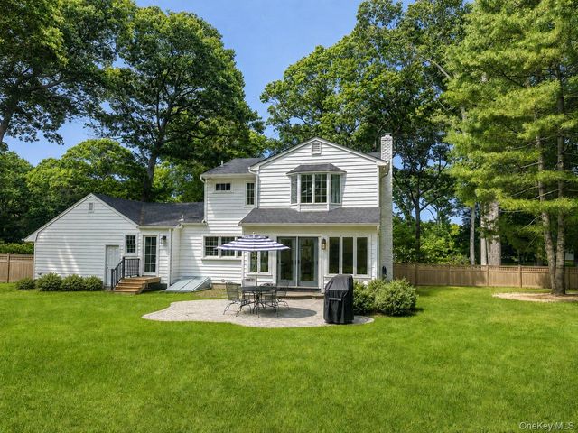 610 Eastwood Drive, Cutchogue, NY 11935