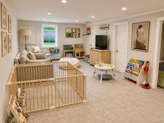 610 Eastwood Drive, Cutchogue, NY 11935