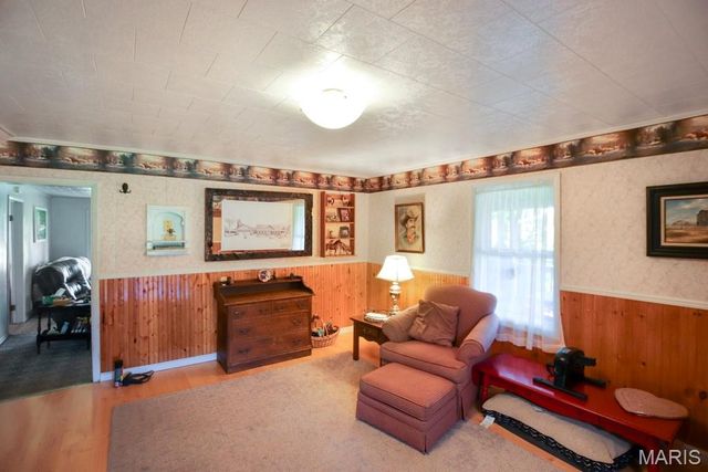 385 Woods Farm Road, Sullivan, MO 63080