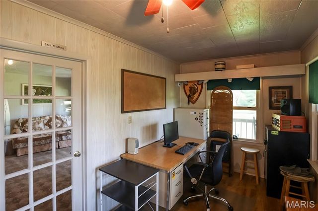 385 Woods Farm Road, Sullivan, MO 63080