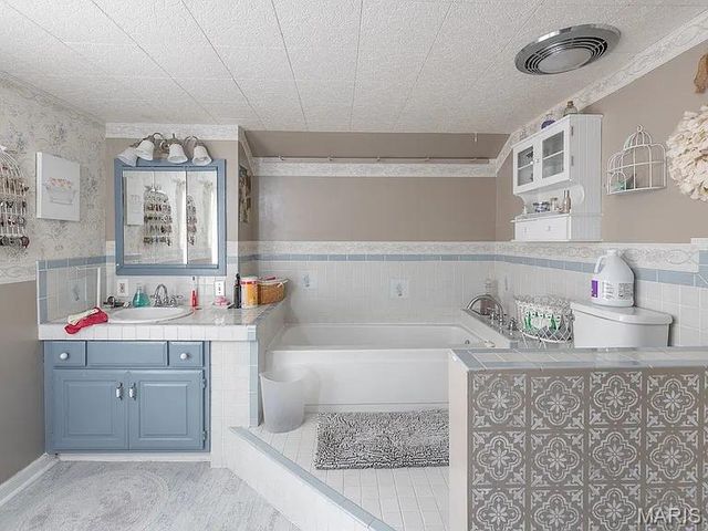 385 Woods Farm Road, Sullivan, MO 63080