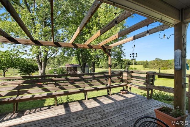 385 Woods Farm Road, Sullivan, MO 63080