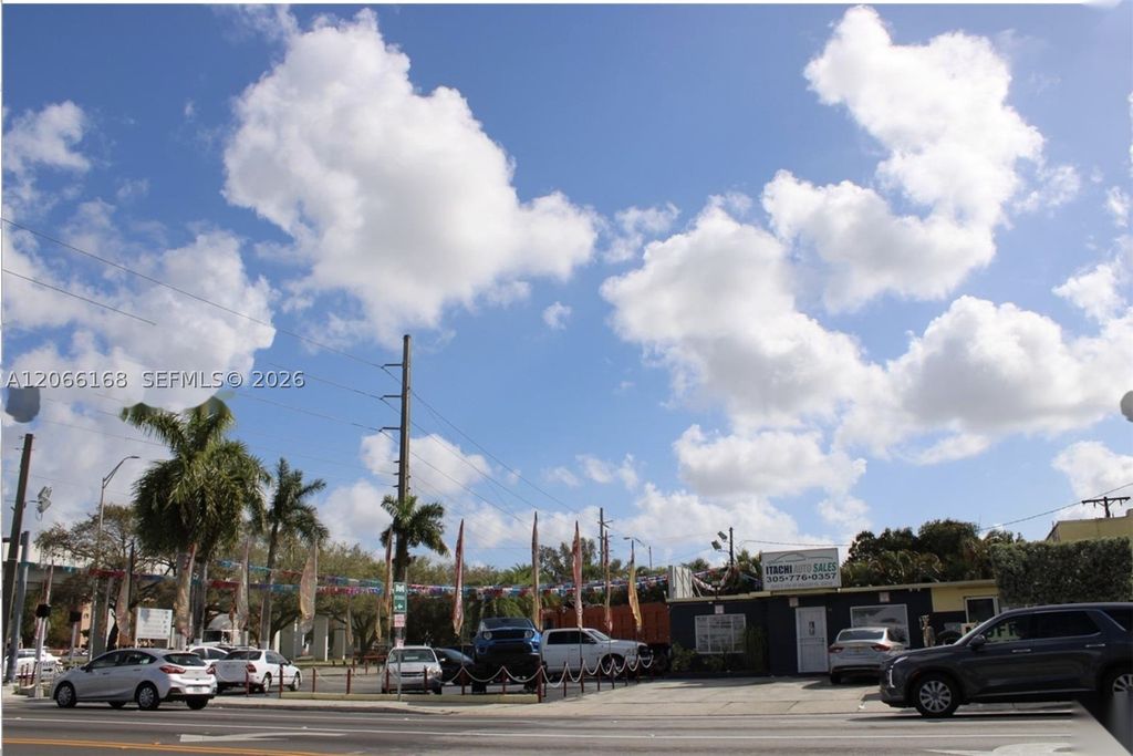2045 E 4th Ave, Hialeah, FL 33010