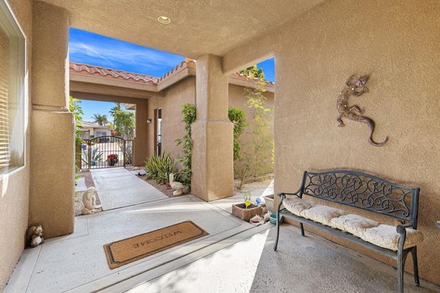 40785 Avenida Rosario, Palm Desert, CA 92260