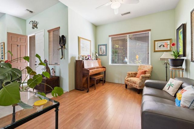 40785 Avenida Rosario, Palm Desert, CA 92260