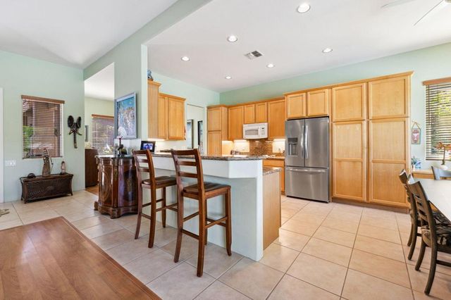 40785 Avenida Rosario, Palm Desert, CA 92260