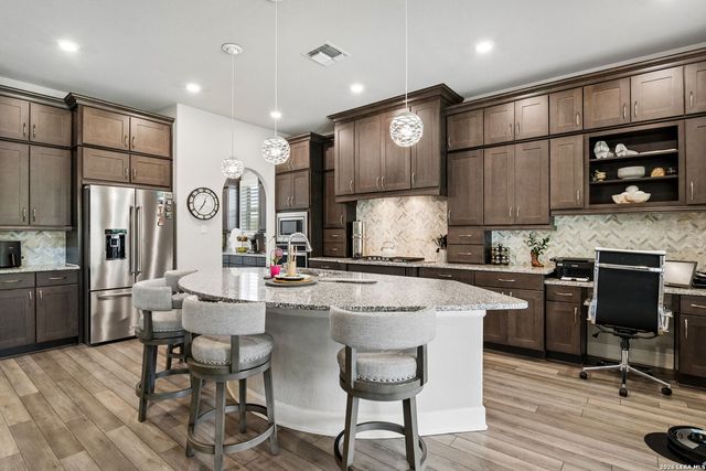 211 LUCCHESE ST, San Antonio, TX 78253