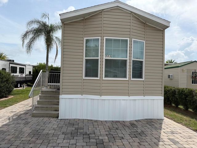 2414 LIMEWOOD AVENUE, Clermont, FL 34714