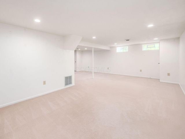 7668 Brandbury Place, Dublin, OH 43017