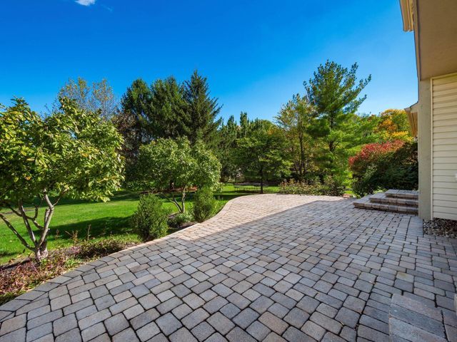 7668 Brandbury Place, Dublin, OH 43017