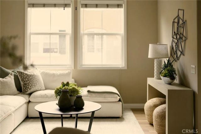 2019 Arnold Way, Fullerton, CA 92833