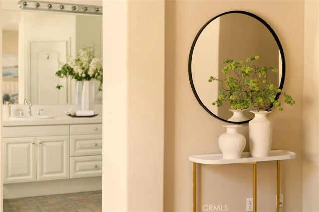 2019 Arnold Way, Fullerton, CA 92833