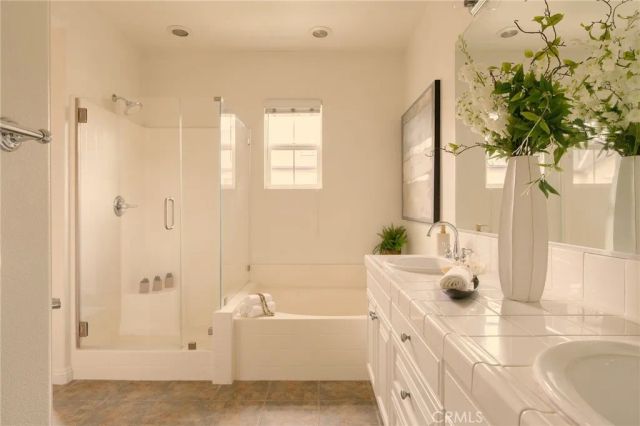 2019 Arnold Way, Fullerton, CA 92833