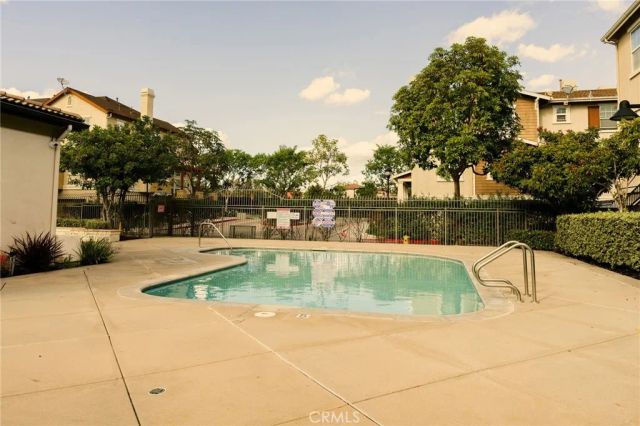 2019 Arnold Way, Fullerton, CA 92833