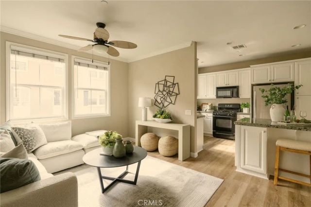 2019 Arnold Way, Fullerton, CA 92833