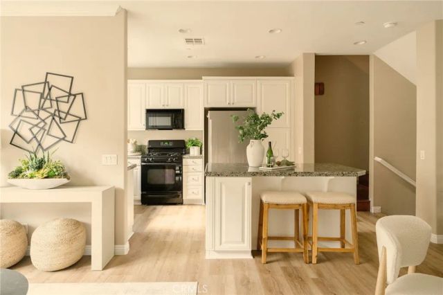 2019 Arnold Way, Fullerton, CA 92833