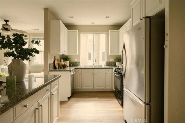 2019 Arnold Way, Fullerton, CA 92833