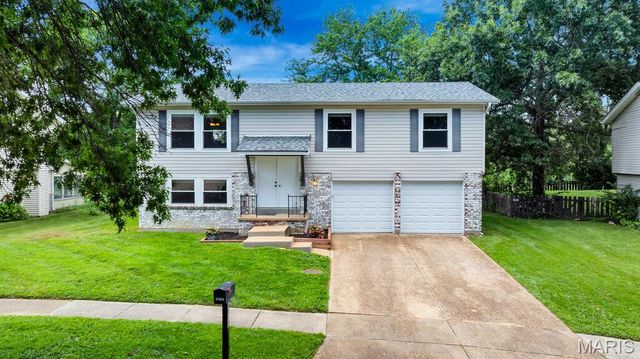 5817 Dove Meadow Court, Unincorporated, MO 63129