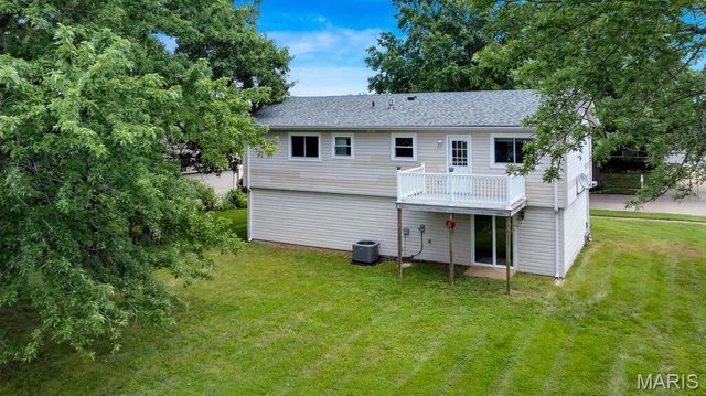 5817 Dove Meadow Court, Unincorporated, MO 63129