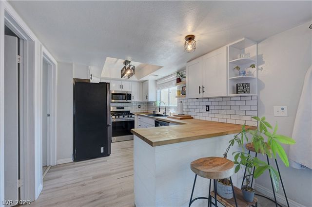 1909 Natalee Drive, Henderson, NV 89011