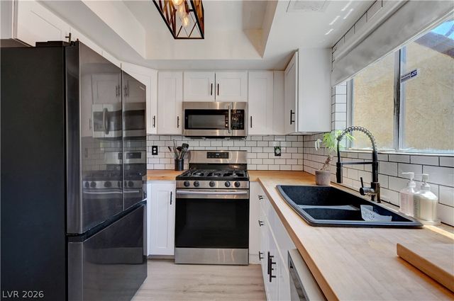 1909 Natalee Drive, Henderson, NV 89011