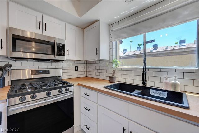 1909 Natalee Drive, Henderson, NV 89011