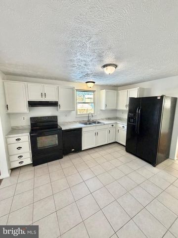 1802 RUSTIC HILL CT, Frederick, MD 21702