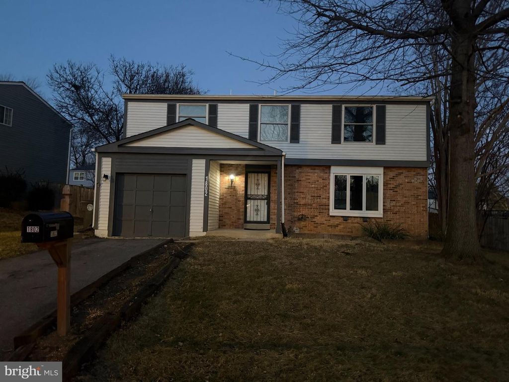 1802 RUSTIC HILL CT, Frederick, MD 21702