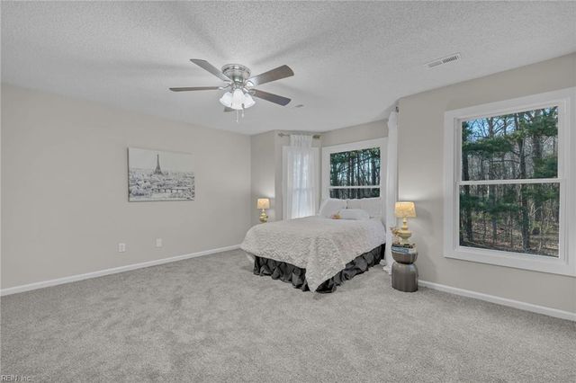 3217 Radcliffe LN, Chesapeake, VA 23321