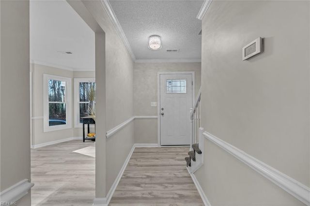 3217 Radcliffe LN, Chesapeake, VA 23321