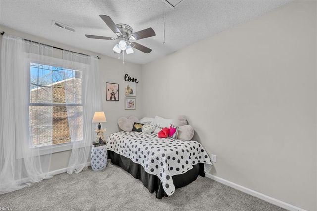 3217 Radcliffe LN, Chesapeake, VA 23321