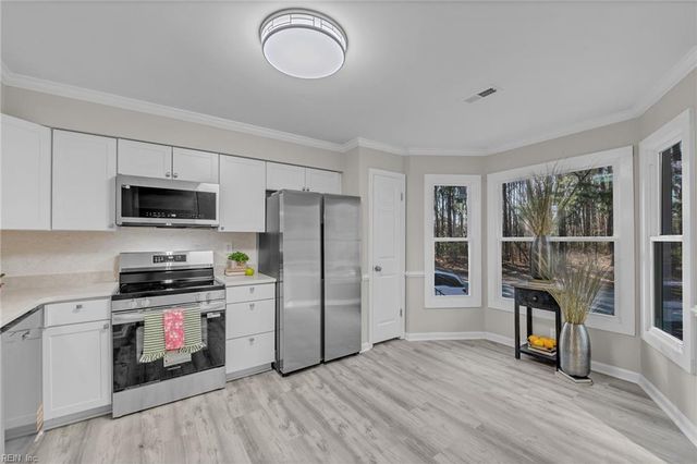 3217 Radcliffe LN, Chesapeake, VA 23321