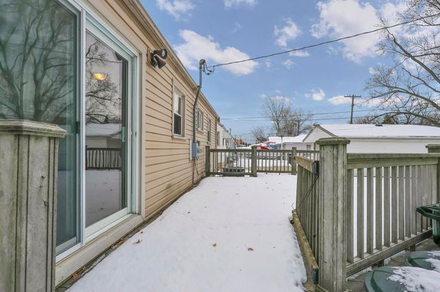 25183 Cole Street, Roseville, MI 48066