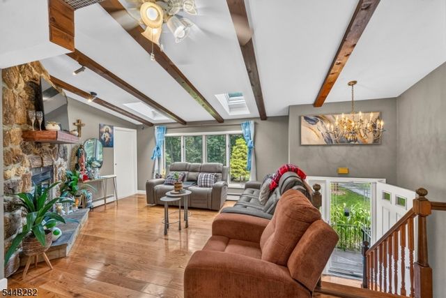 102 Meadow Rd, Hampton Twp., NJ 07860