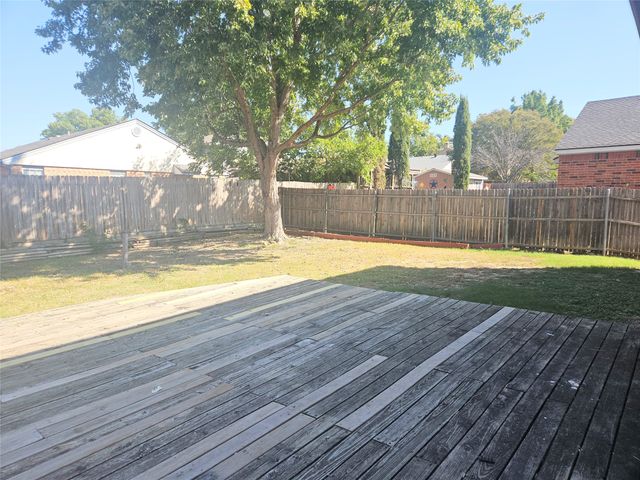 4625 GOLDROCK Drive, Fort Worth, TX 76137