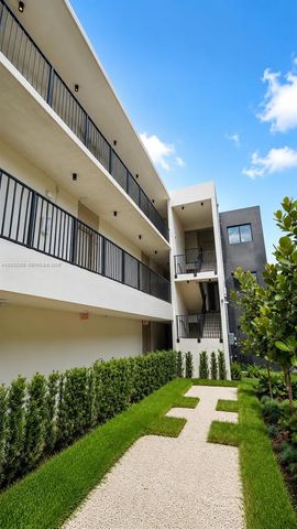 8106 NE 1st Ave 3, Miami, FL 33138