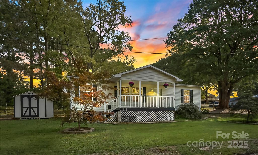 515 Willow Street, Lincolnton, NC 28092