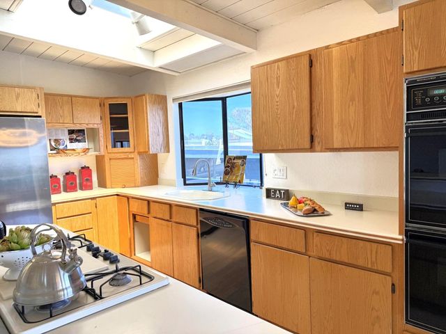 649 Bayview Drive, Aptos, CA 95003