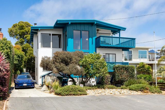649 Bayview Drive, Aptos, CA 95003