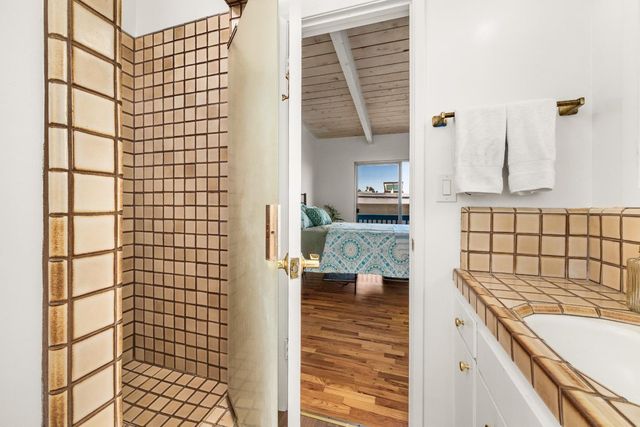 649 Bayview Drive, Aptos, CA 95003