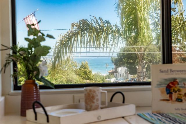 649 Bayview Drive, Aptos, CA 95003