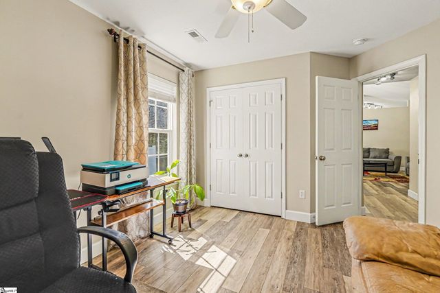 502 Pleasant Green Drive, Inman, SC 29349